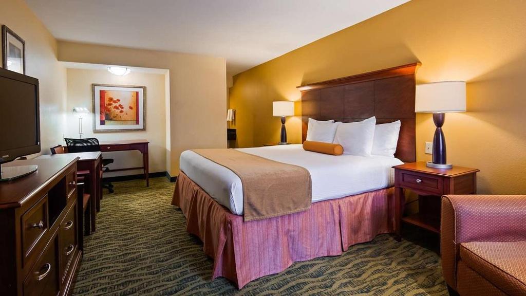 Best Western Mcallen Medical Center image 10