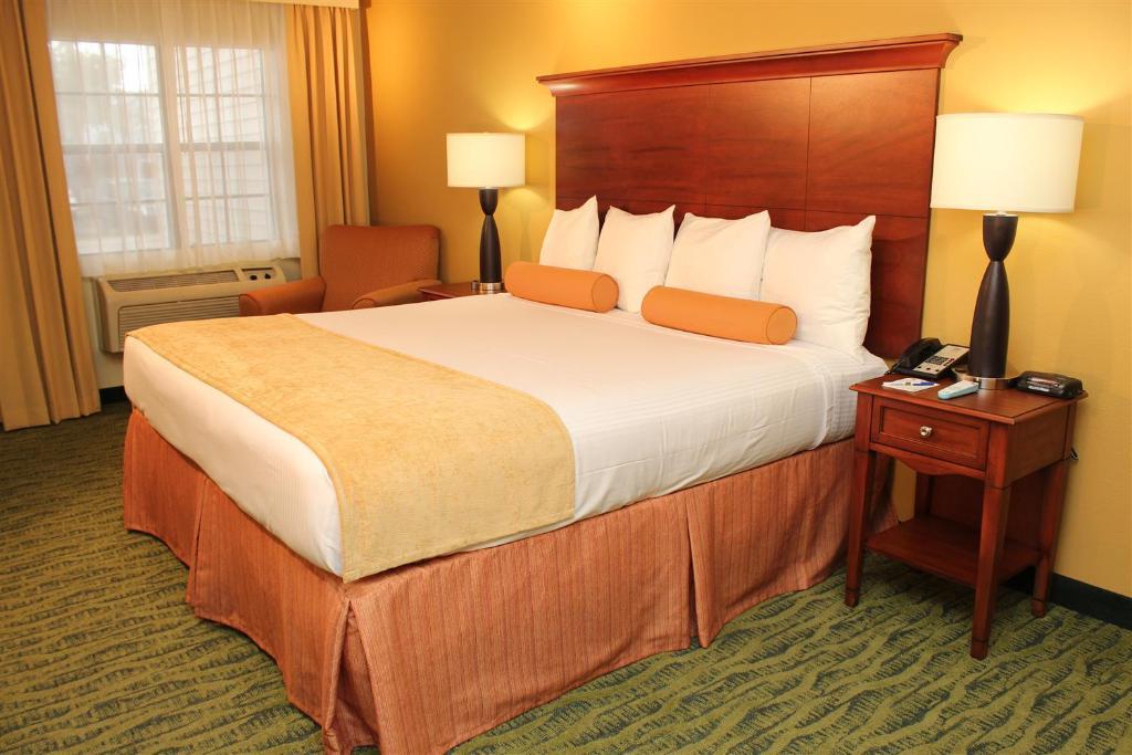 Best Western Mcallen Medical Center image 17