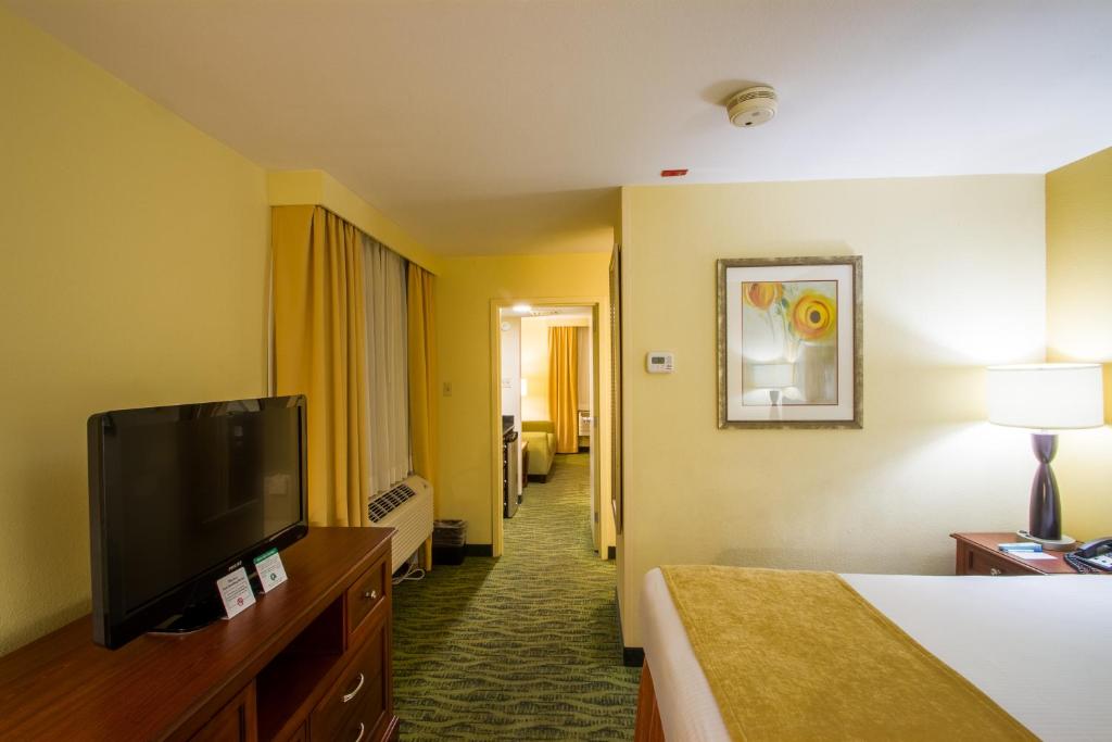 Best Western Mcallen Medical Center image 24